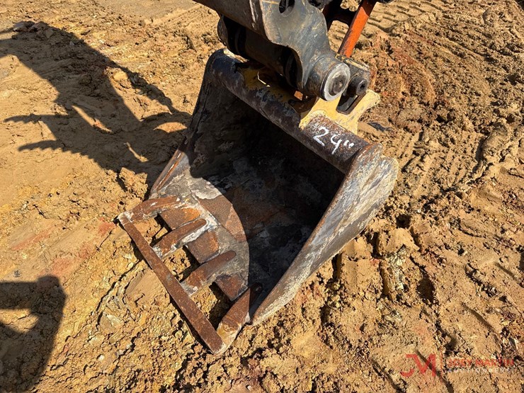 2016-deere-35g-image-9