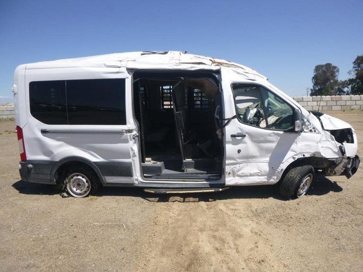 2019-ford-transit-image-9