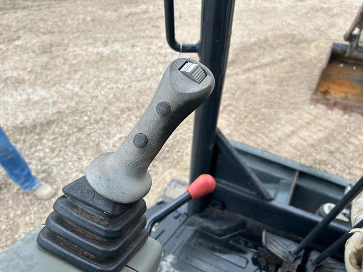 2022-bobcat-e50-image-27