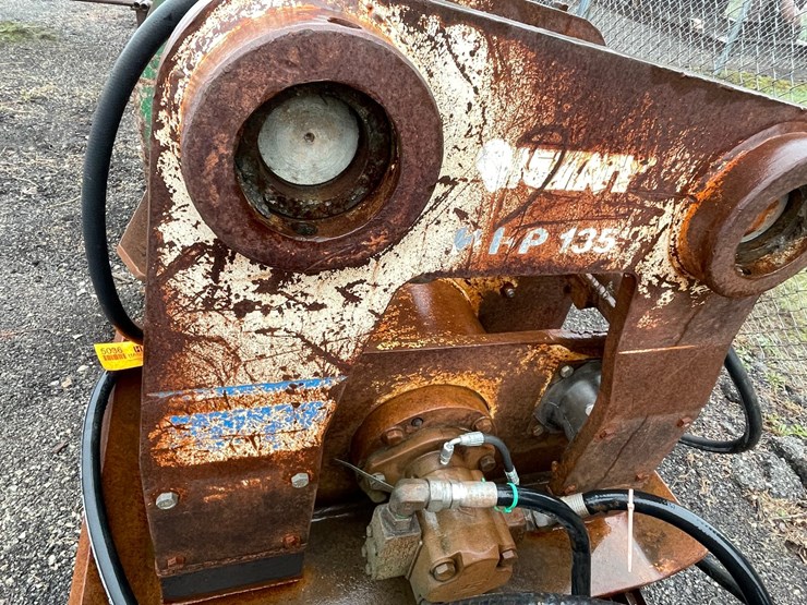 #5036-•-hydraulic-plate-compactor-attachment-image-2
