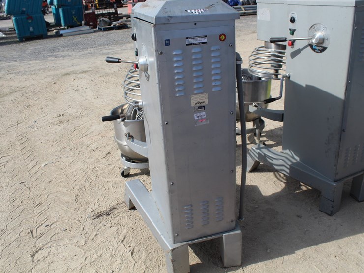 #84294-•-univex-60-quart-mixer-image-3