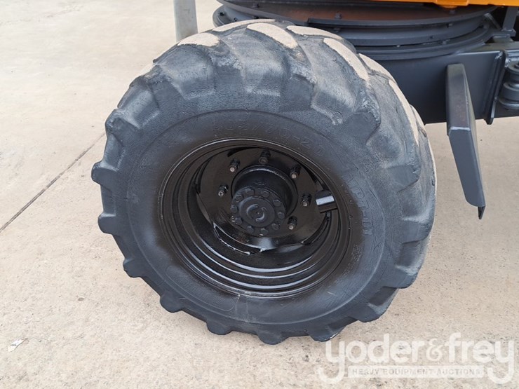terex-6-ton-swivel-skip-dumper,-roll-bar-image-5