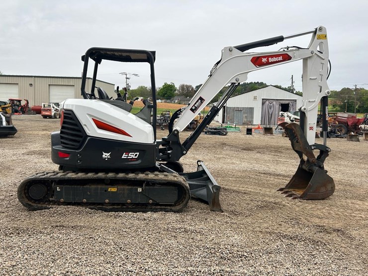2022-bobcat-e50-image-5
