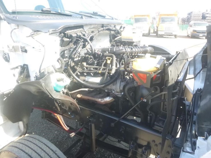 2012-ford-f650-image-17