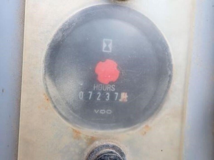 2002-deere-650h-lt-image-11