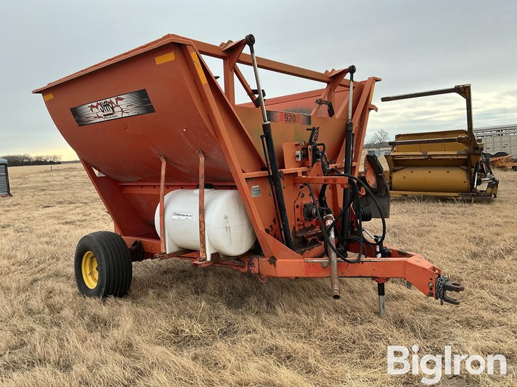 westward-920-bale-processor-image-3