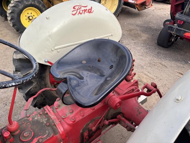 ford-8n-image-13