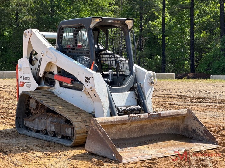 2017-bobcat-t650-image-1
