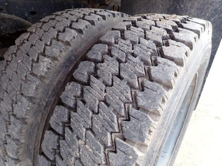 2012-ford-f550-xl-image-59