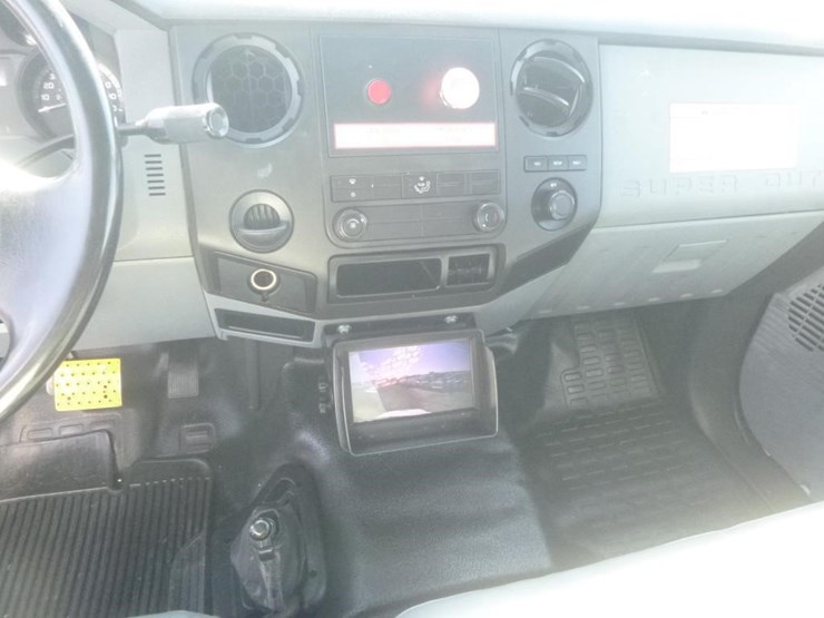2012-ford-f650-image-16