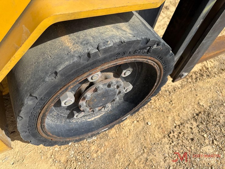 caterpillar-ec30n-image-10