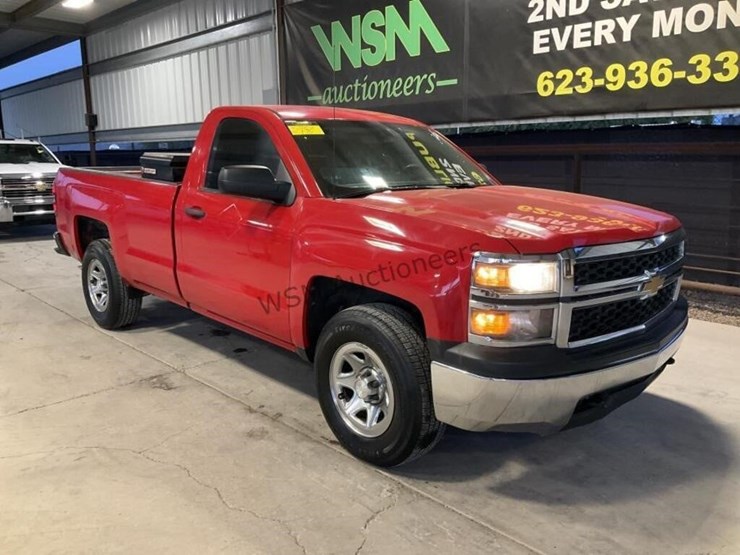 2015-chevrolet-silverado-1500-image-2