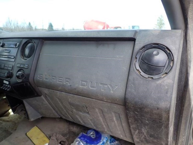2012-ford-f550-xl-image-36