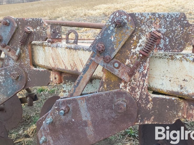 dmi-5-bottom-variable-width-semi-mounted-plow-image-14
