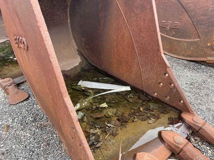 #5013-•-excavator-bucket-image-10
