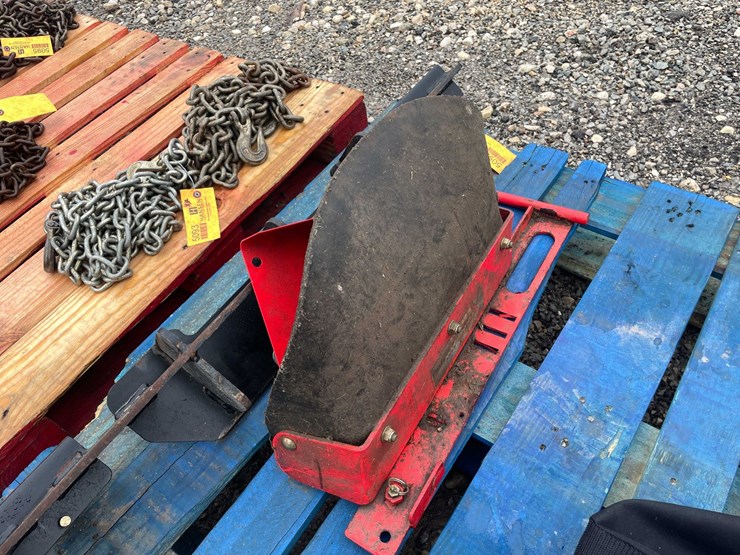 #5092-•-fiber-glass-tractor-roof-and-parts-image-15