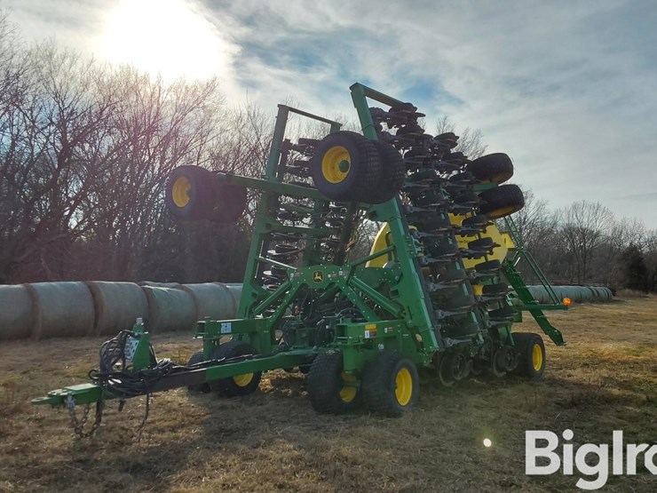 2019-john-deere-n536-image-1