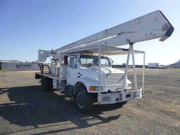 1990-international-4700-image-3