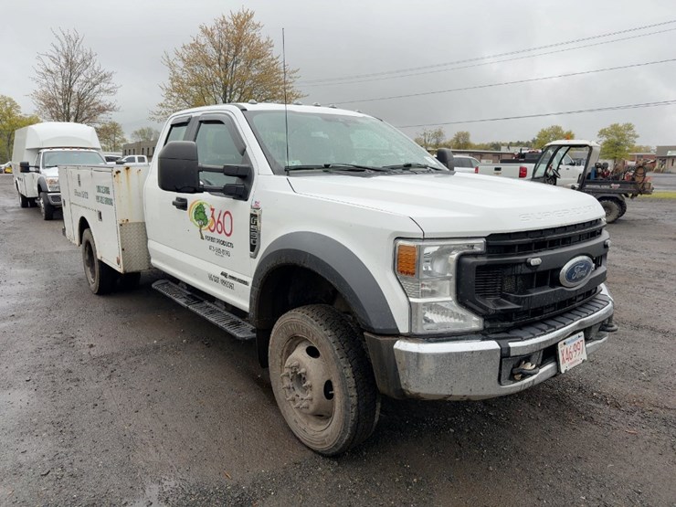 2021-ford-f550-xl-image-7