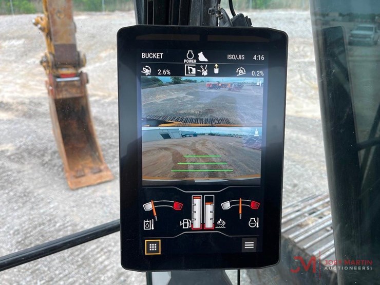 2019-caterpillar-320-image-10