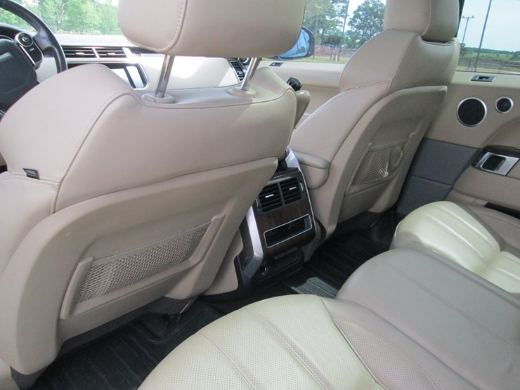 2015-land-rover-range-rover-image-18