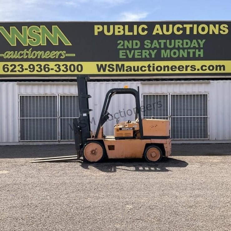 Caterpillar T150D Forklift