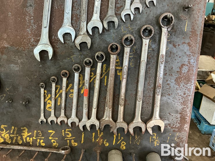 tools-w/tool-stand-image-9