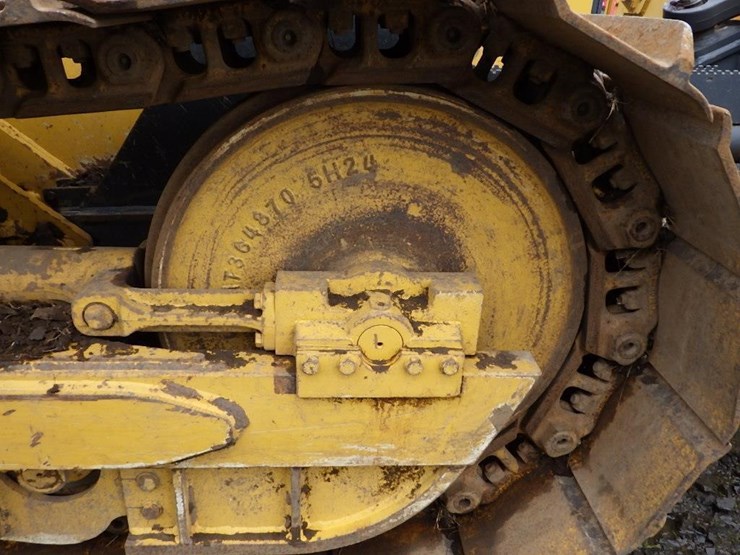 2016-deere-650k-image-38