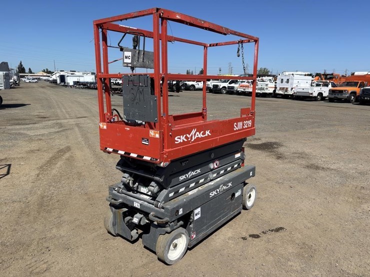2018-skyjack-sjiii3219-image-1