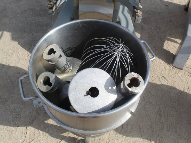 #84295-•-univex-60-quart-mixer-image-3