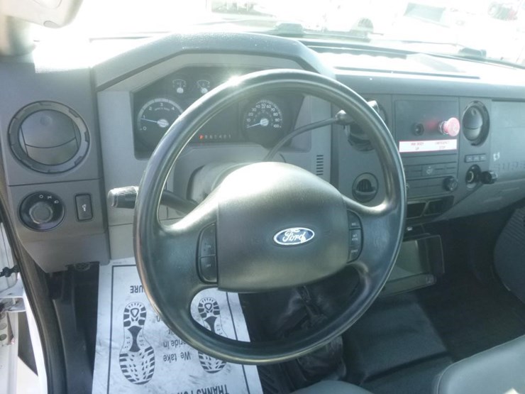 2012-ford-f650-image-16