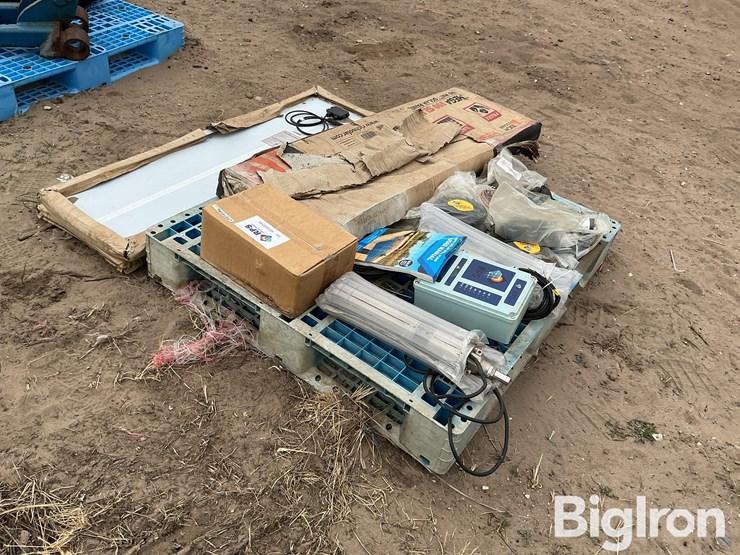 rps-solar-well-pump-w/-solar-panels-image-5