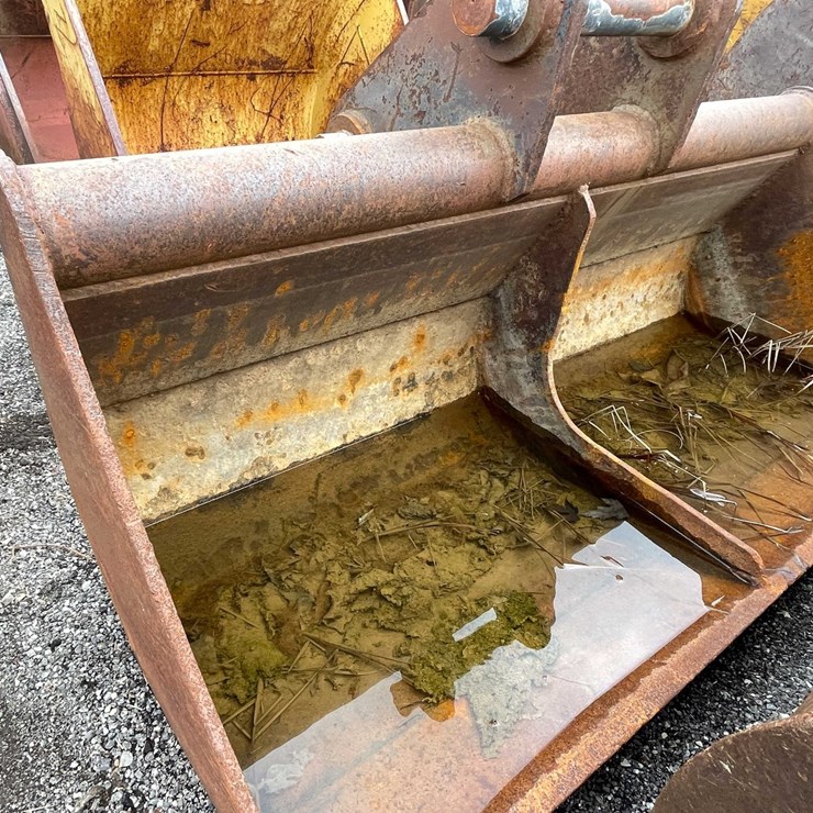 #5019 • Excavator Bucket