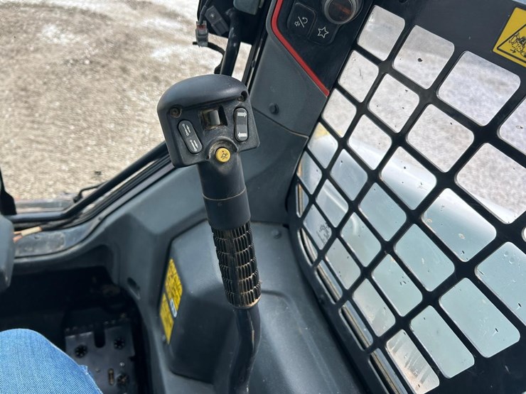 2022-bobcat-t66-image-22