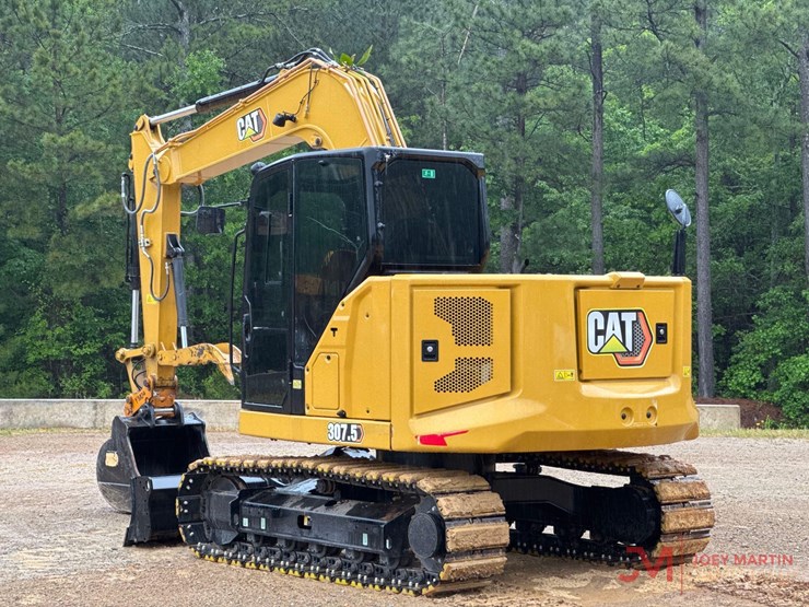 2025-caterpillar-307.5-image-1