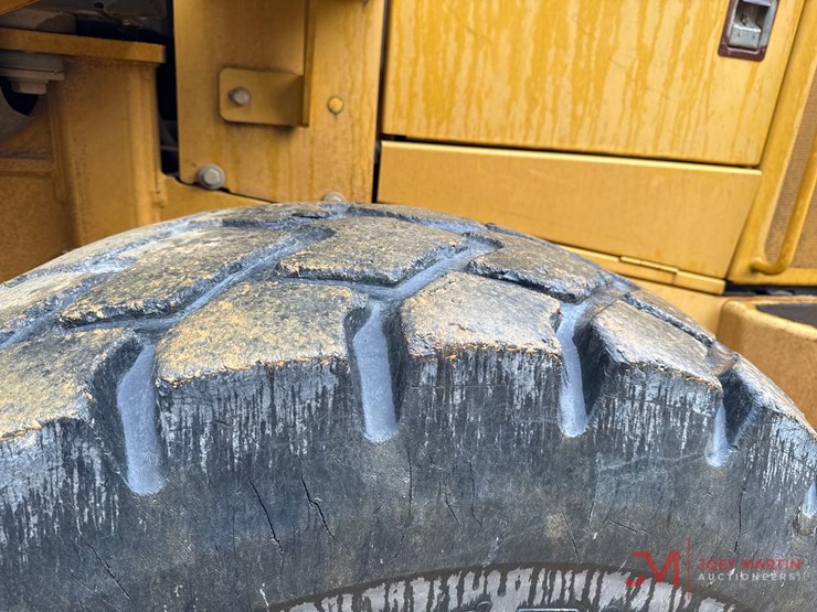 2006-deere-544j-image-9
