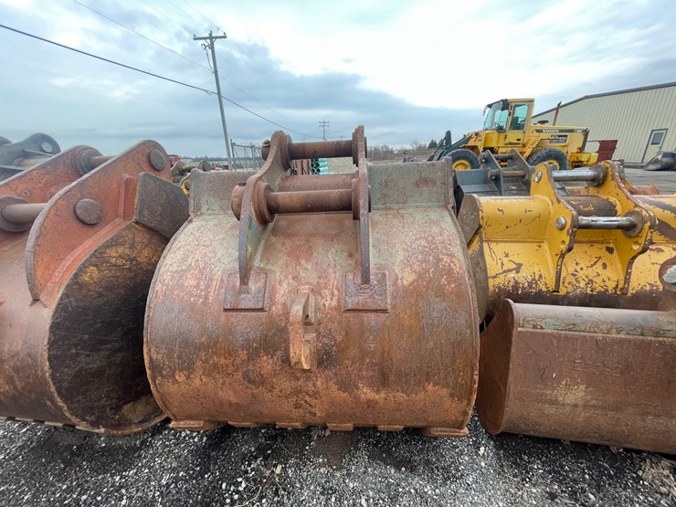 #5010-•-excavator-bucket-image-3