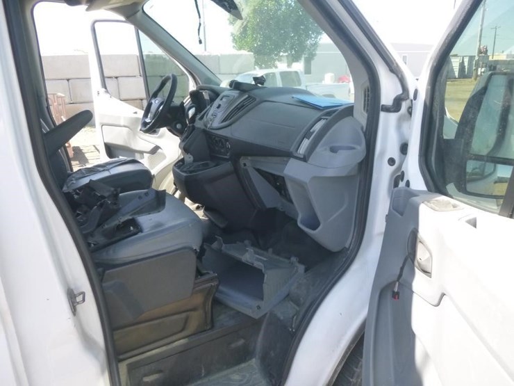 2017-ford-transit-image-15