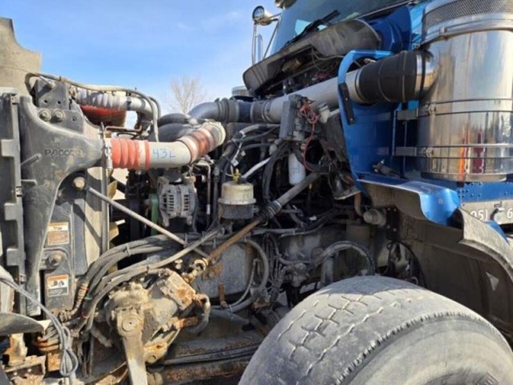 2011-kenworth-t800-image-49