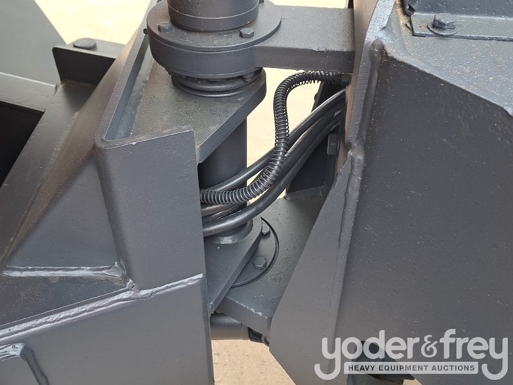terex-6-ton-swivel-skip-dumper,-roll-bar-image-16