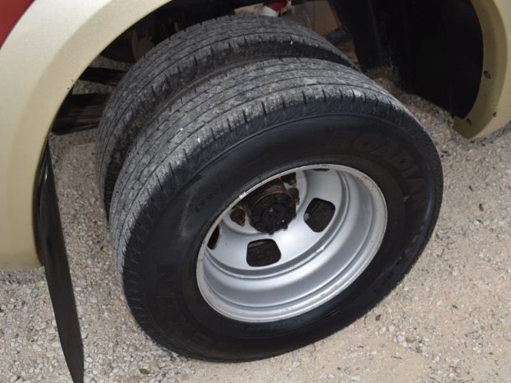 2012-dodge-3500-image-5