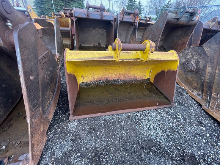 #5009-•-excavator-bucket-image-7