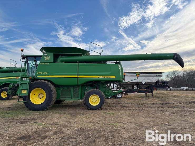 2008-john-deere-9770-sts-image-8