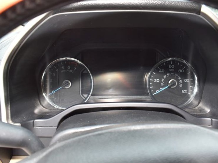 2015-ford-f150-image-12
