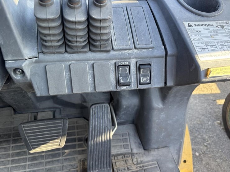 2019-caterpillar-2c6000-image-22