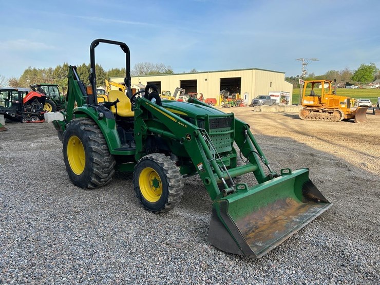 2024-john-deere-4044r-image-6