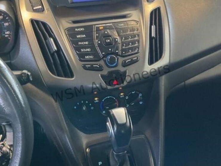 2015-ford-transit-connect-image-21