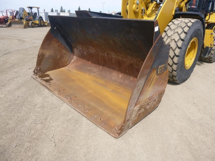 2022-caterpillar-930m-image-23