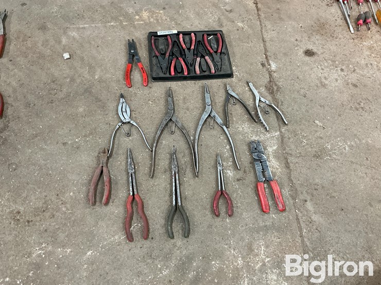 retaining-ring/needle-nose-pliers-image-2