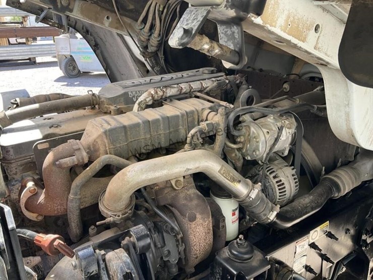 2016-kenworth-k370-image-18